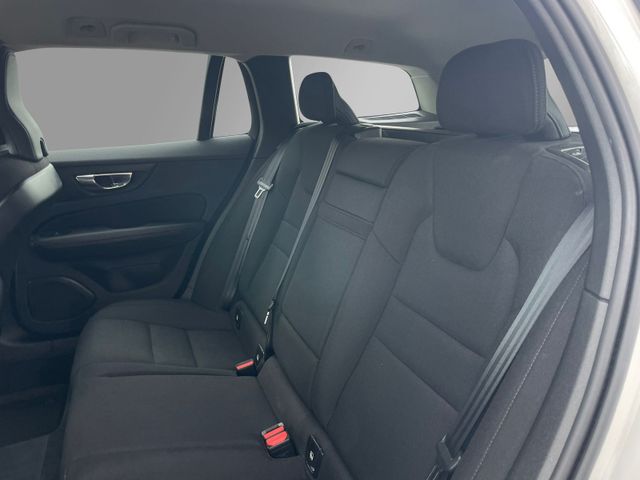 Volvo V60 Kombi Momentum Core*Buisness*CarPlay*1.Hand*