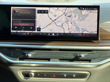 BMW X7 - 11