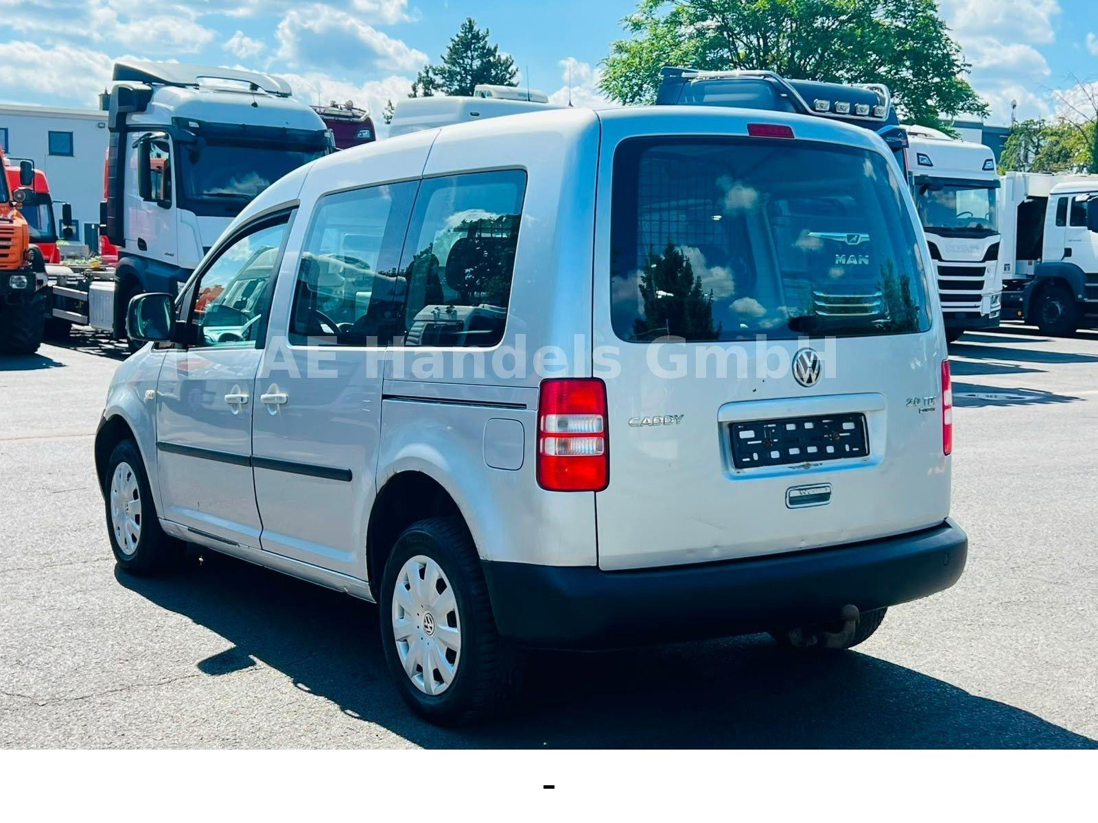 Volkswagen Caddy 2013 — photo 9