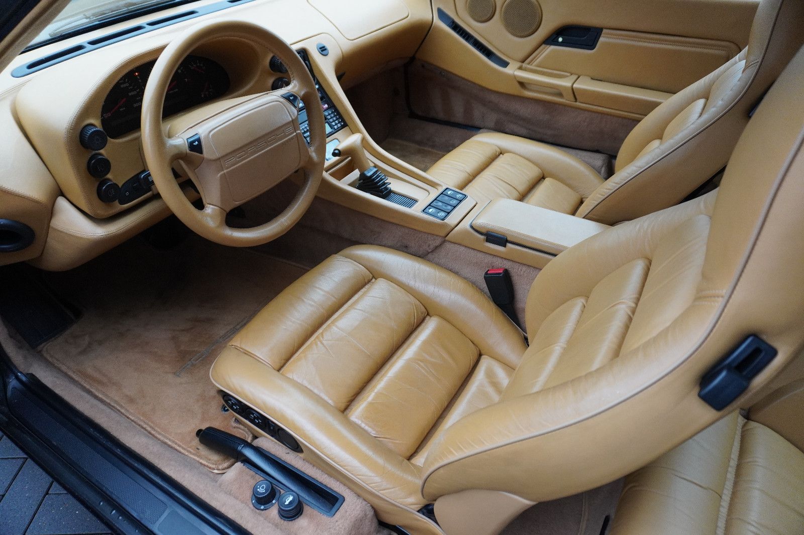 Fahrzeugabbildung Porsche 928 GTS