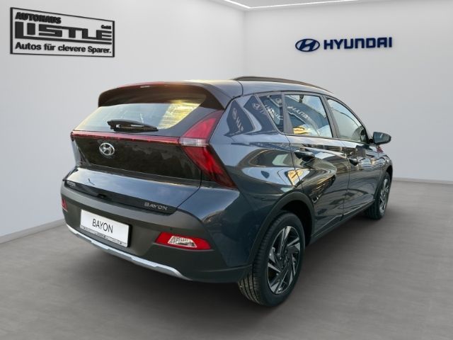 Fahrzeugabbildung Hyundai BAYON 1.0 T-Gdi (100PS) 48V DCT Trend Navi Apple