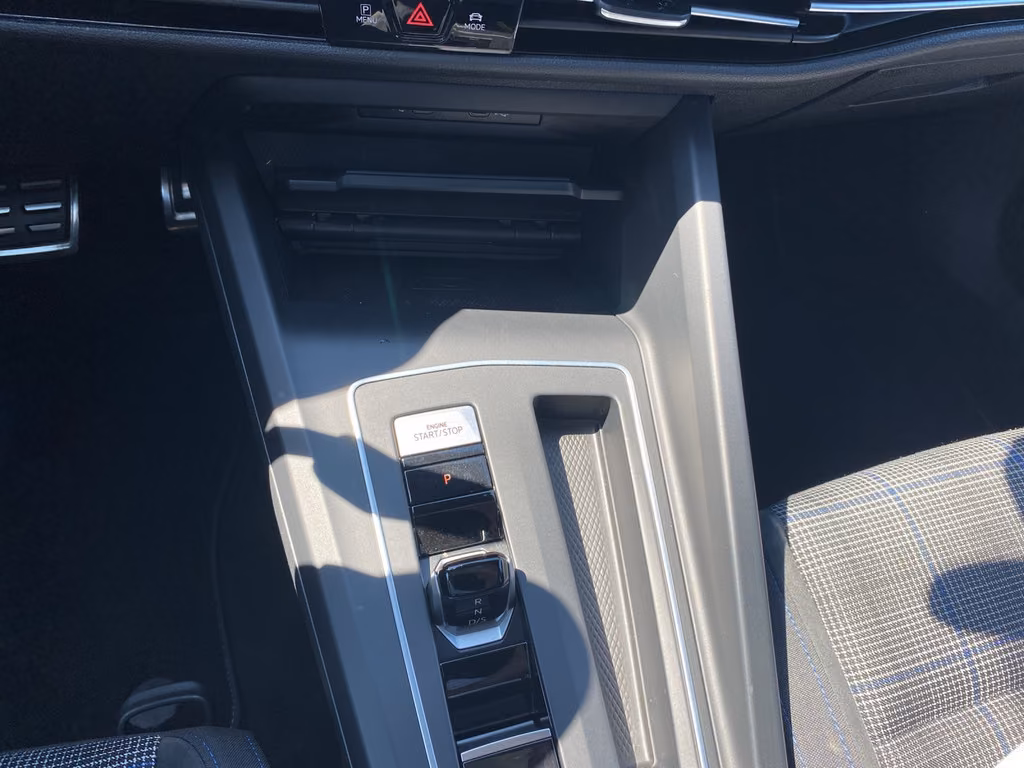 Volkswagen Golf GTE 1.4 eHybrid DSG Navi+LED+SHZ+PDC, миниатюра 16