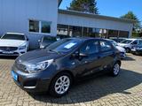 Kia Rio 1.2 Dream Team 1-Hand / Klimaanlage/ 5.türig - Kia Rio: Rio2