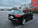 Volkswagen Touareg 3.0 V6 TDI Tiptronic BlueMotion Tech... - Volkswagen Touareg aus 2012: TDI
