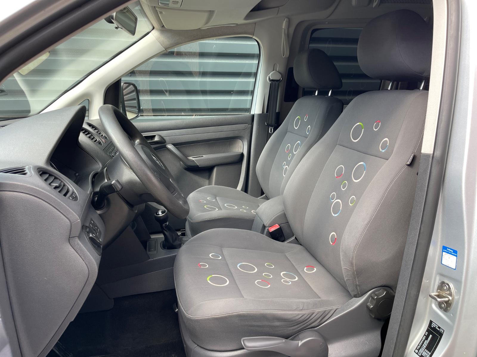 Volkswagen Caddy Maxi 2.0TDI 7Sitzer Klima NAVI TÜV NEU