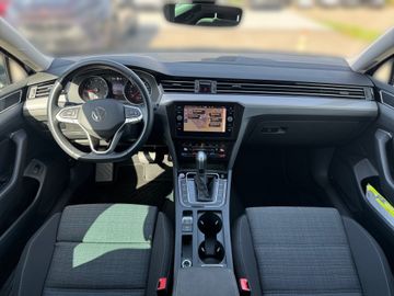 Volkswagen Passat Variant - 11