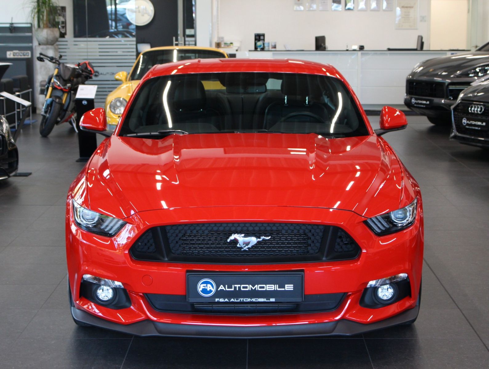 Fahrzeugabbildung Ford Mustang GT Fastback 1.Hand*NUR 12T KM