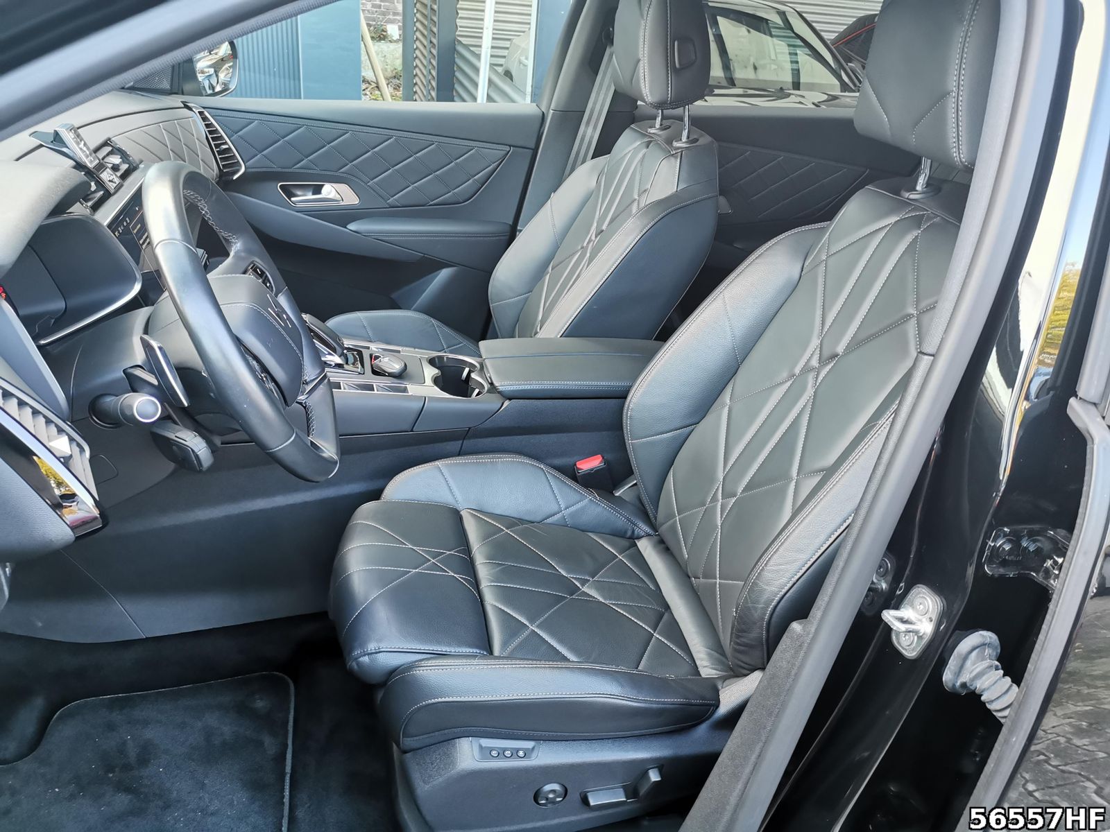 Fahrzeugabbildung DS Automobiles DS7 Bastille+*LEDER*SITZHZG*NAVI*LED*PDC+CAM*