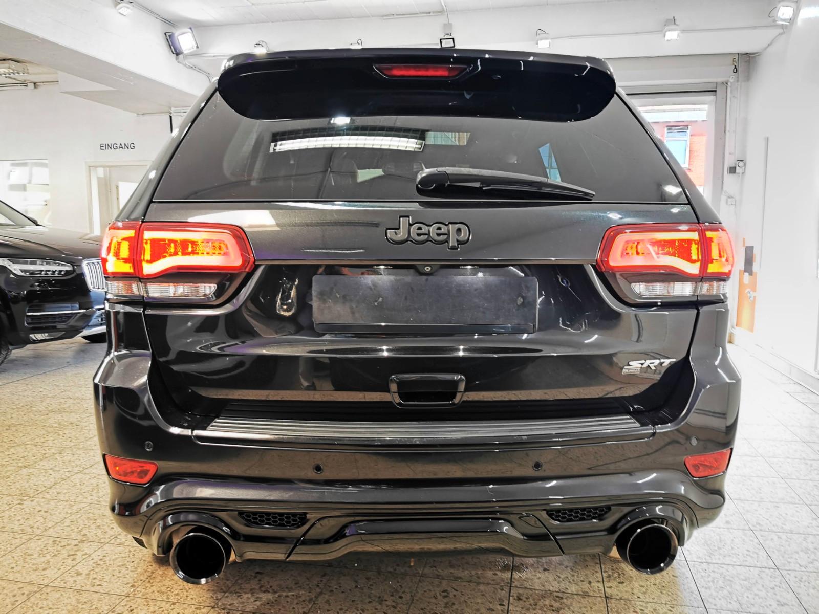 Jeep Grand Cherokee SRT 6.4 V8 HEMI 468 ch • 4x4 • Skyhook • Harman Kardon • Toit Panoramique