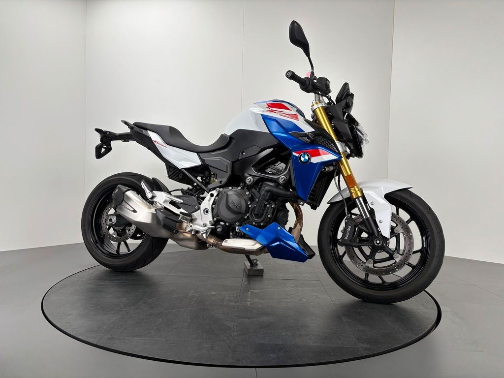 Fahrzeugabbildung BMW F900 R *TOP-ZUSTAND *SERVICE NEU