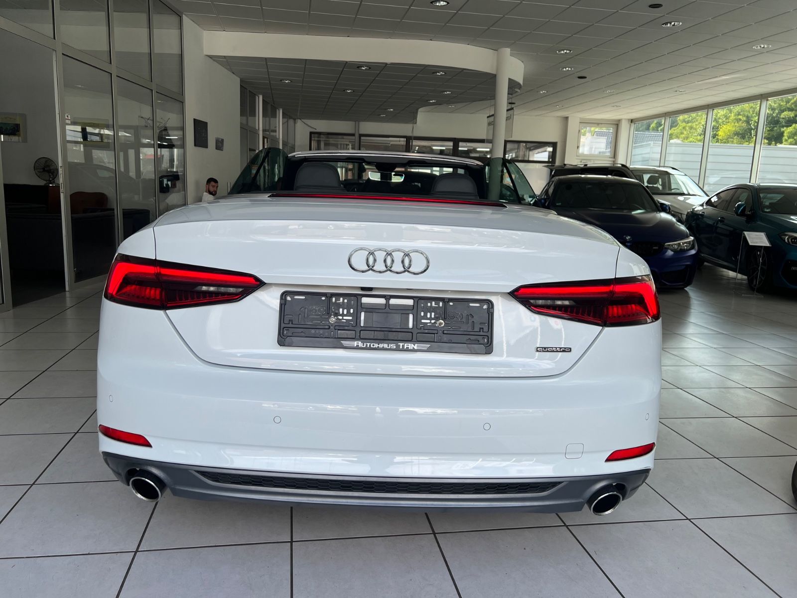 Fahrzeugabbildung Audi A5 Cabriolet 2.0 quattro sport S line
