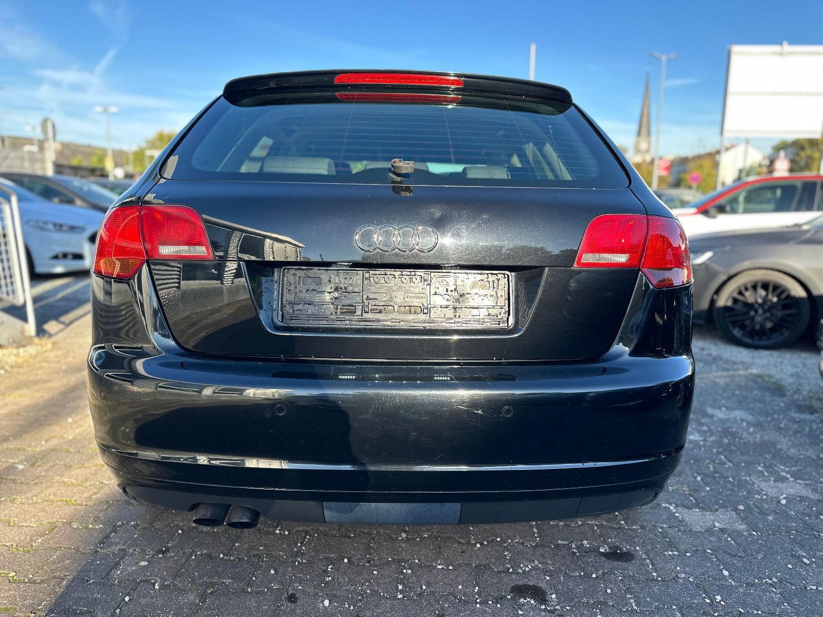 Fahrzeugabbildung Audi A3 SPORTBACK 2.0 TDI S LINE AMBIENTE*AHK+AUTOM*