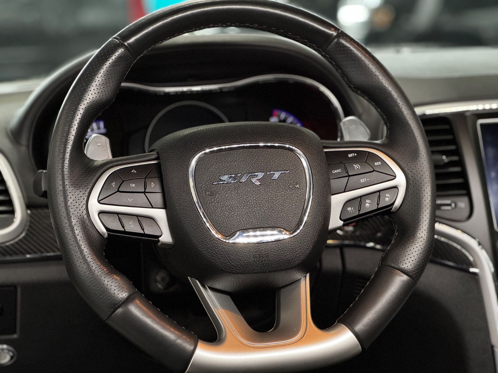 Fahrzeugabbildung Jeep Grand Cherokee 6.4 V8 HEMI SRT   "LPG-Gasanlage"