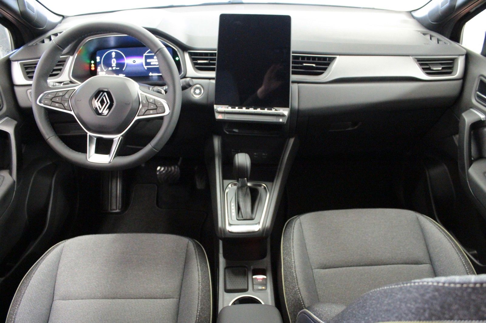 Fahrzeugabbildung Renault Captur Mild Hybrid 160 EDC Techno #15173