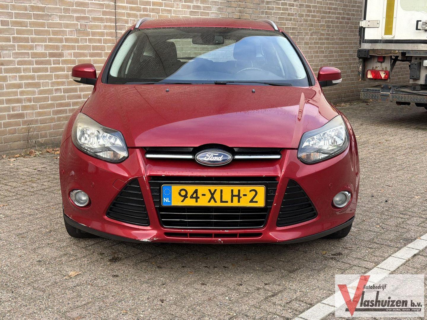Ford Focus 2012 — photo 5