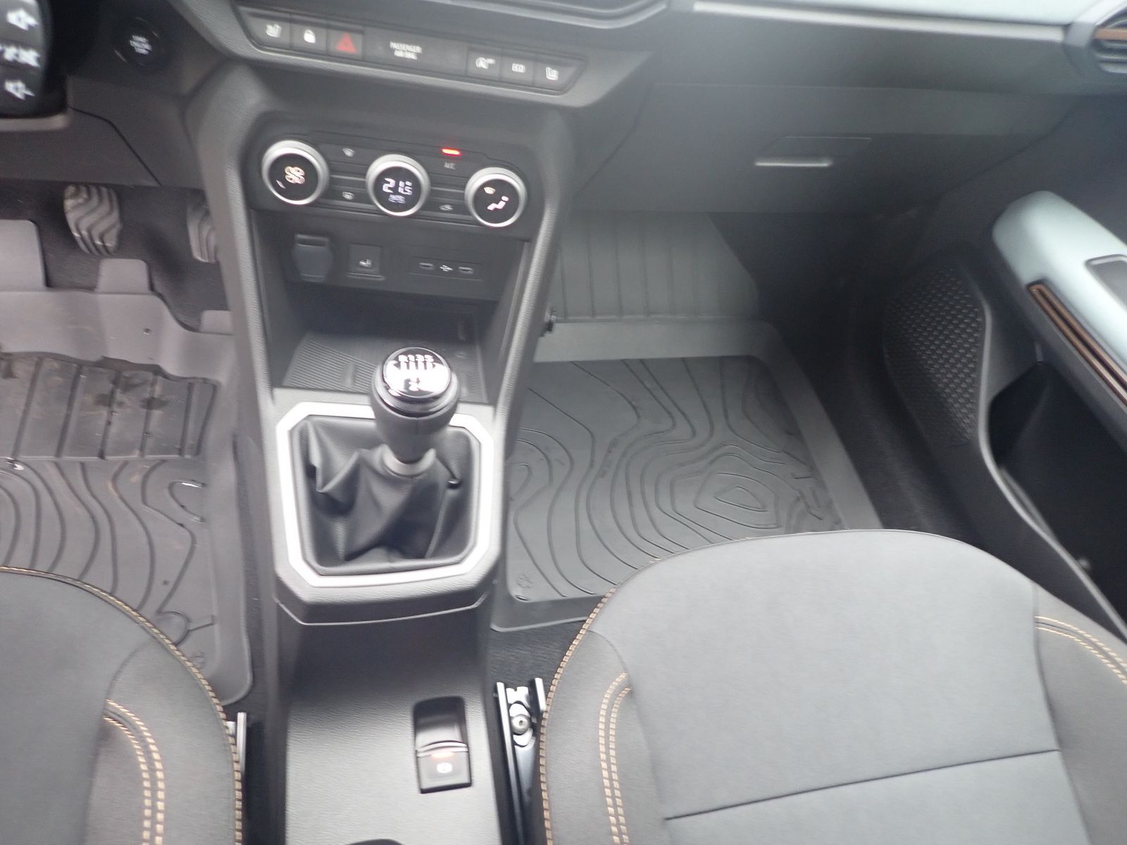 Fahrzeugabbildung Dacia Sandero Stepway Extreme TCe 110