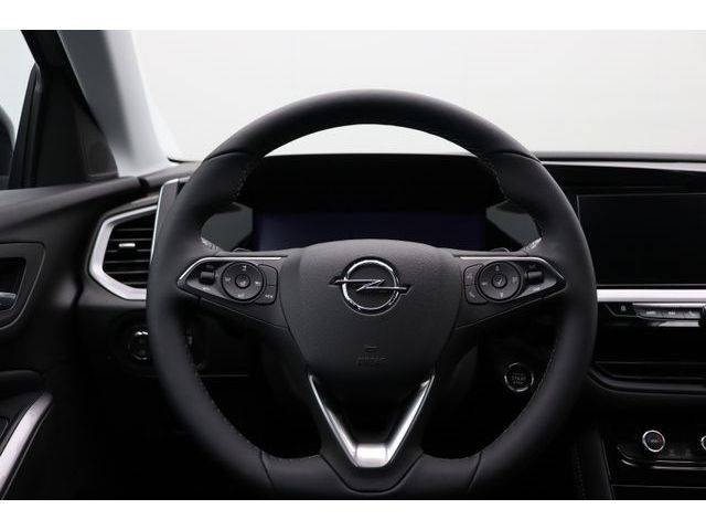 Fahrzeugabbildung Opel Grandland 1.2 GS Line AUT LED Navi ACC RK