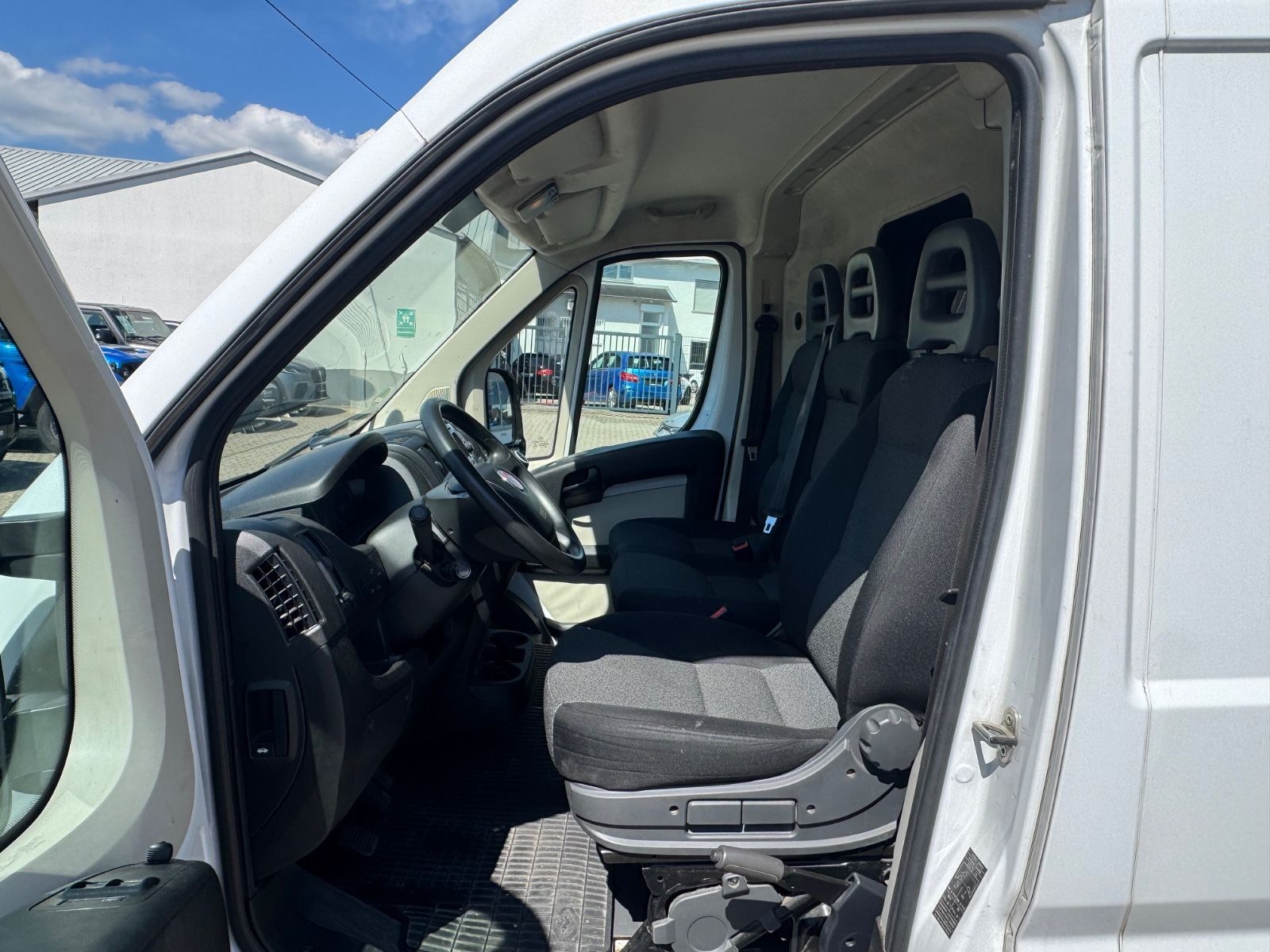 Fahrzeugabbildung Fiat  Ducato Grossr.-Kasten 35 130 L4H2 RS: 4035 mm/3
