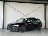 Volvo V50/Kombi/D5/Summum/Leder/Pano/SHZ/8-fach - Volvo V50 mit Anhängerkupplung