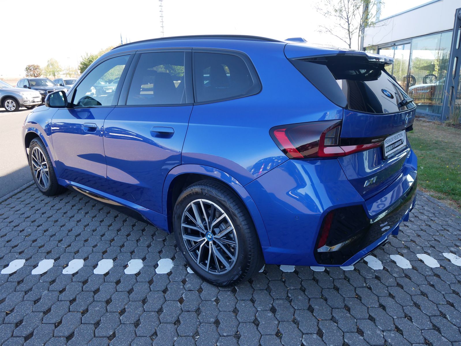 BMW iX1 xDrive30 M-Sport LHZ A-LED DA.Prof PA HiFi foto 5