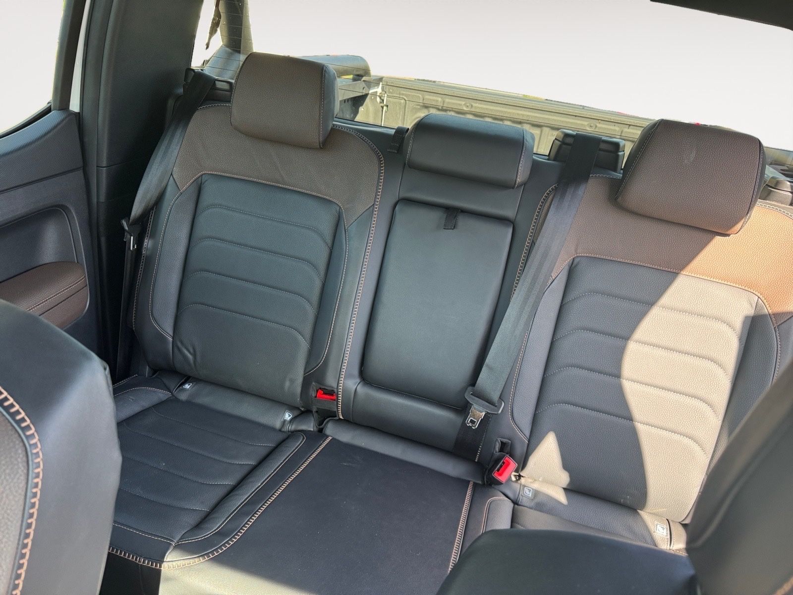 Fahrzeugabbildung Volkswagen Amarok 3.0 TDI 177 kW PanAmericana  AHZV