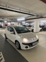 Nissan Pixo 1.0 Euro5 TÜV 04/2027 - Nissan Pixo aus 2011