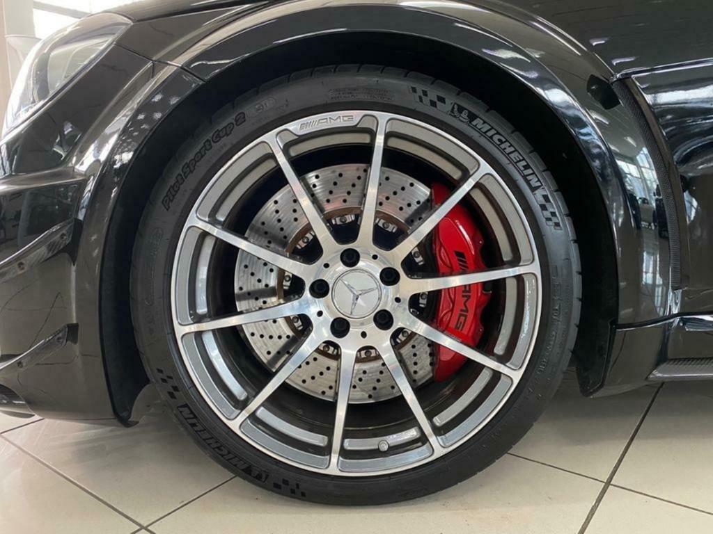 Mercedes-Benz C 63 AMG