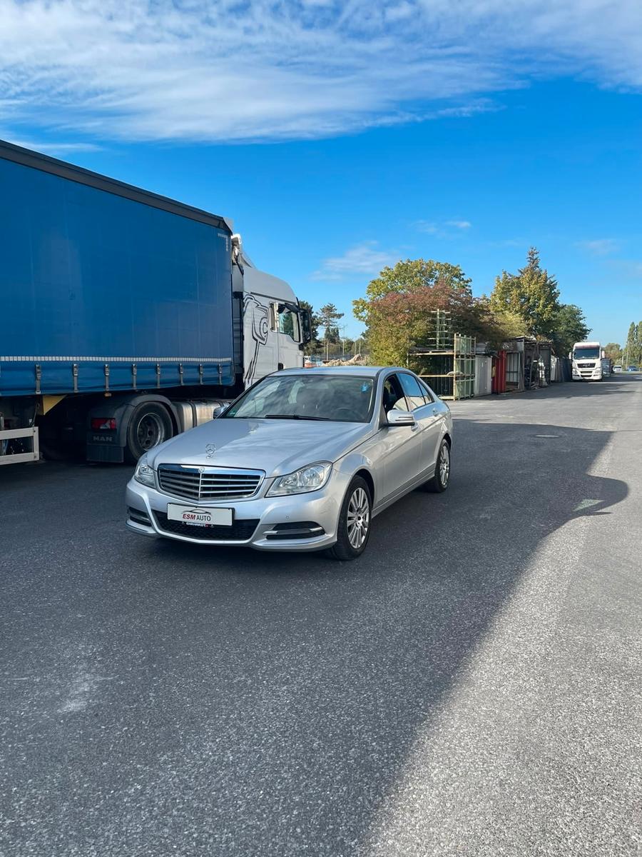 Mercedes-Benz C 200 C Limousine C 200 CGI BlueEfficiency/