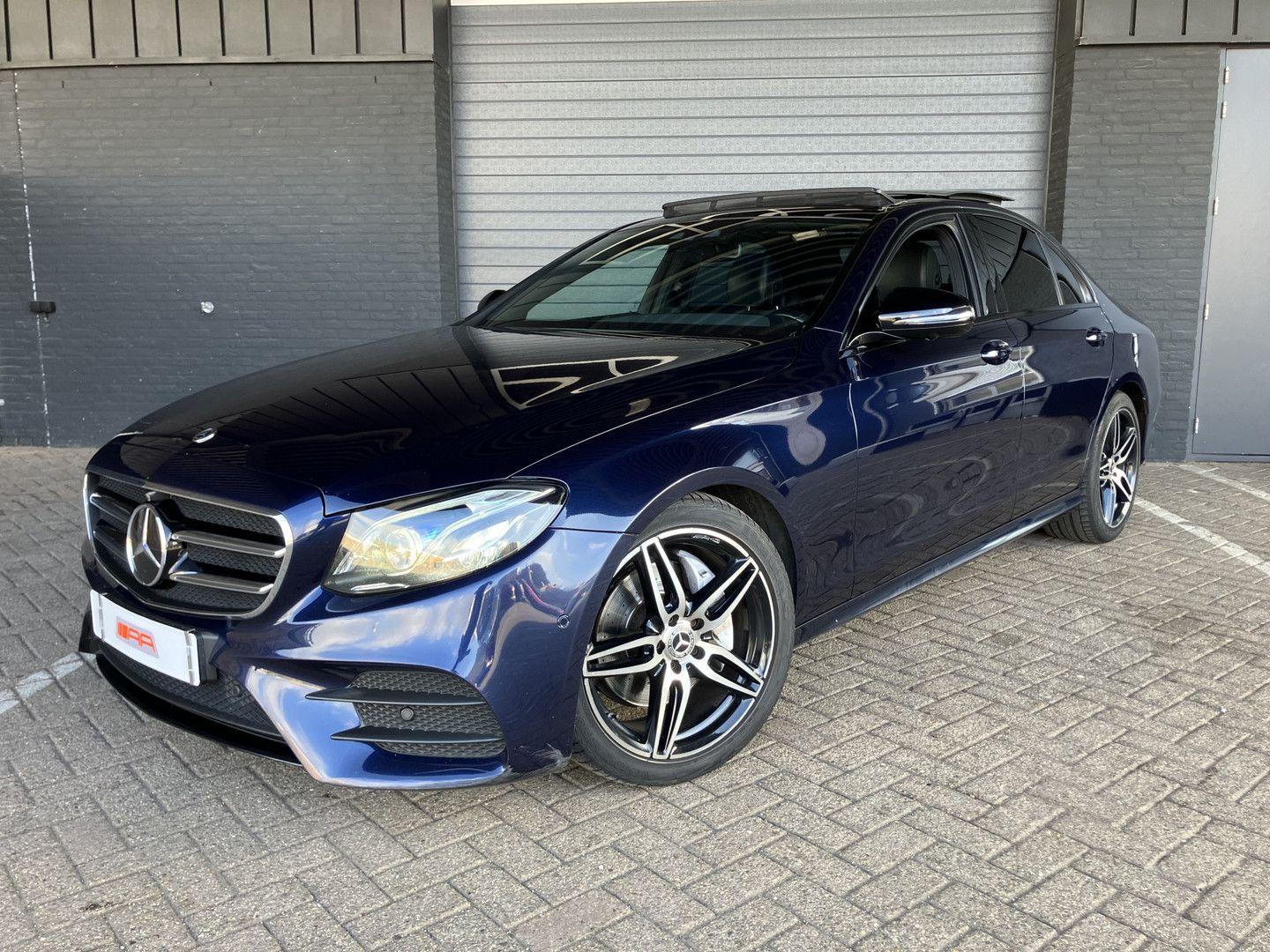 Mercedes-Benz E 220 d ///AMG-PANO-MAX VOLL !!