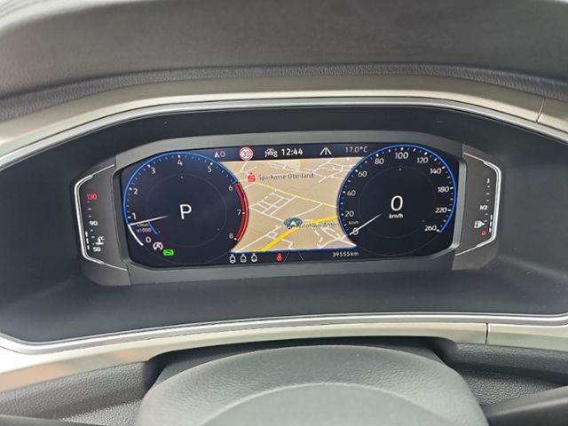 Fahrzeugabbildung Volkswagen T-Roc 1,5 TSI DSG MOVE AHK NAVI IQ DRIVE KAMERA