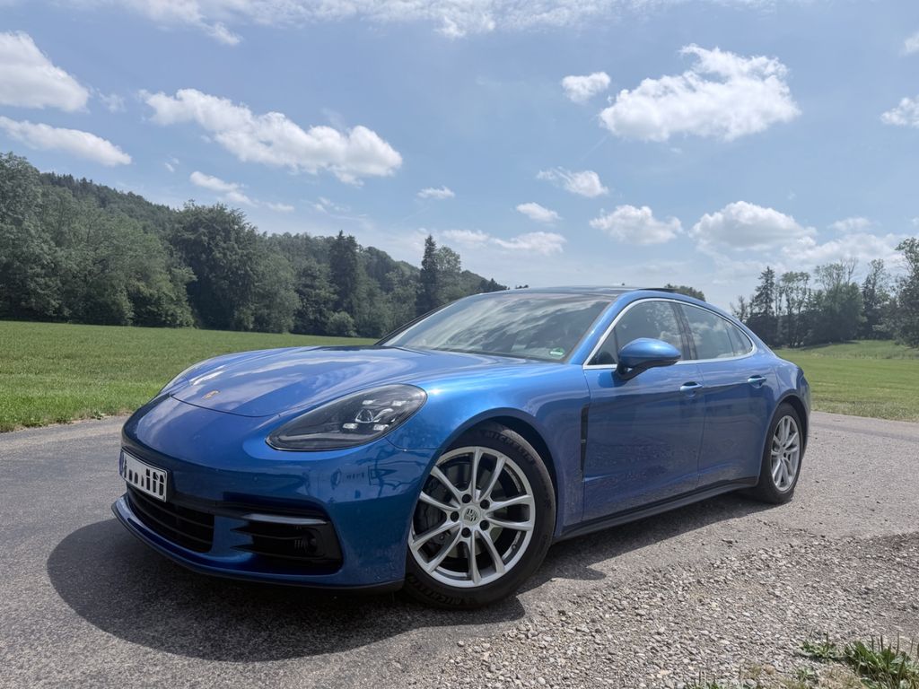 Image of Porsche Panamera