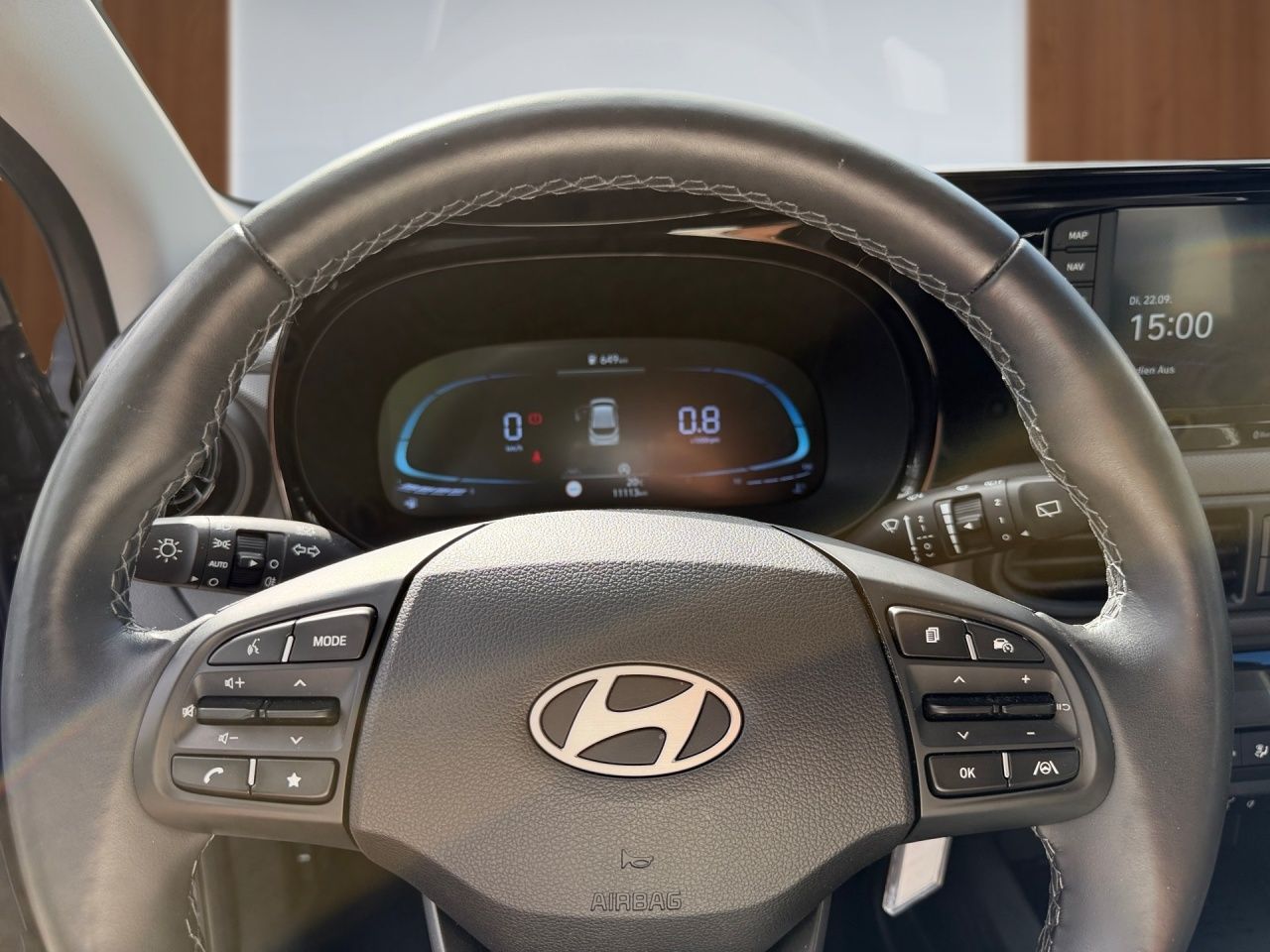 Fahrzeugabbildung Hyundai i10 TREND *Klima*NAVI*CARPLAY*SHZ*LHZ*DAB*