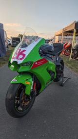 Kawasaki ZX 10R/RR Rennstreckenumbau mit Top Komponenten - KAWASAKI ZX10R