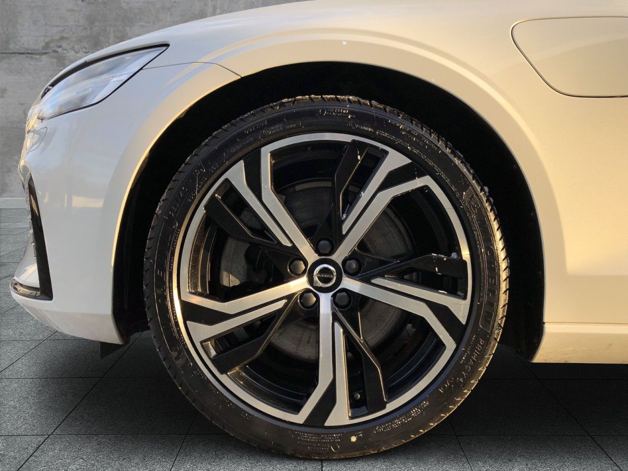 Volvo V60 T8 Twin Engine AWD Ultimate Dark Plug-In foto 7