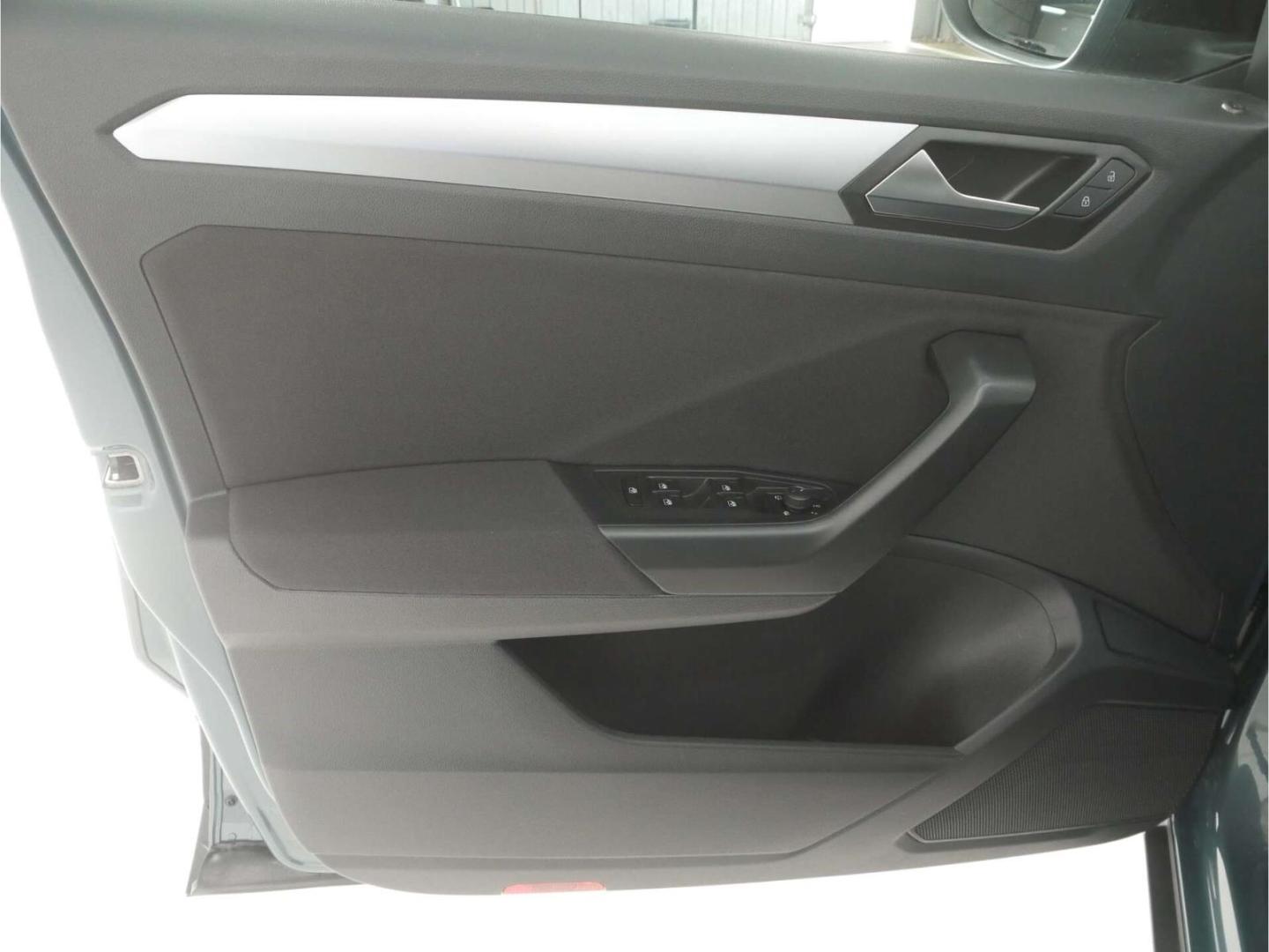 Volkswagen T-Roc 2.0 TDI Life 6-Gg. NAV/LED/AHK, миниатюра 28