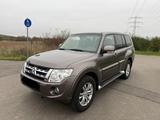 Mitsubishi Pajero 3,2 Intense Automatik 1.Hand  - Mitsubishi Pajero: Intense