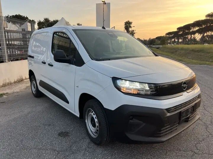 Opel Combo Cargo 1.5 Diesel 100CV S&S PC imagem 3