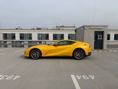 FERRARI 812 Superfast Carbon/Lift/Beifahrerdisplay