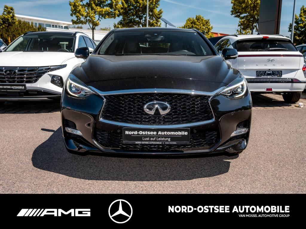 Infiniti Q30 2.0t SPORT AWD TEMPOMAT LED SHZ