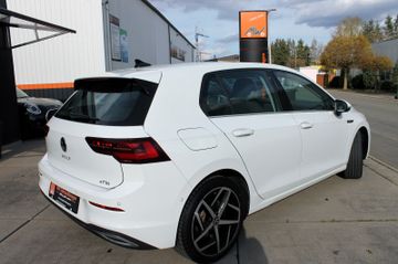 Fahrzeugabbildung Volkswagen Golf VIII Lim. Style eTSI DSG ACC Navi AHK LED