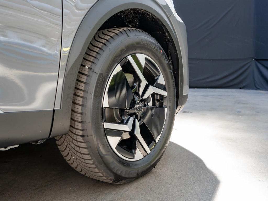 Peugeot 2008 GT HYBRID 145 e-DSC6 ACC LED 360° NAVI SHZ
