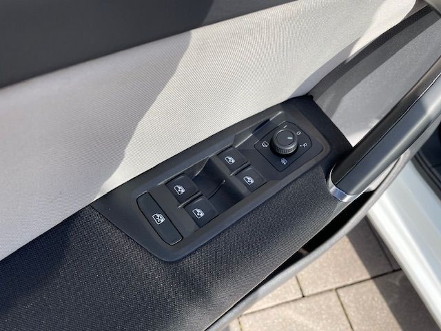 Touran 1.5 TSI Comfortline NAVI  Digitales Cockp