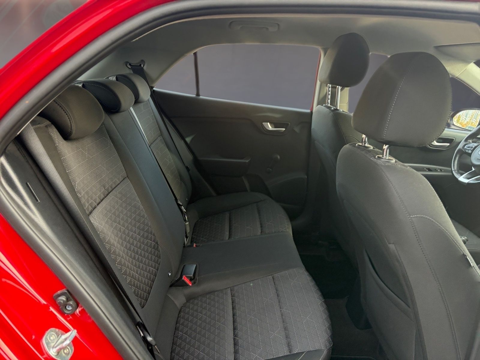 Fahrzeugabbildung Kia Rio Edition 7, Emotion Paket,