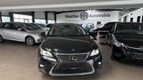 Lexus CT 200h Launch Edition - Lexus CT 200h mit Hybrid-Antrieb