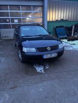 Volkswagen Vw Passat 1,6 - Volkswagen Passat aus 1998: Kombi