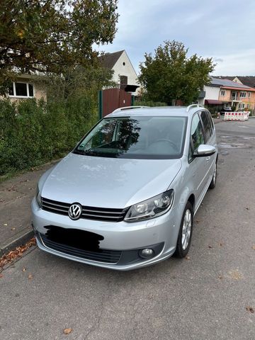 Volkswagen VW Touran Life 1.2 Silber