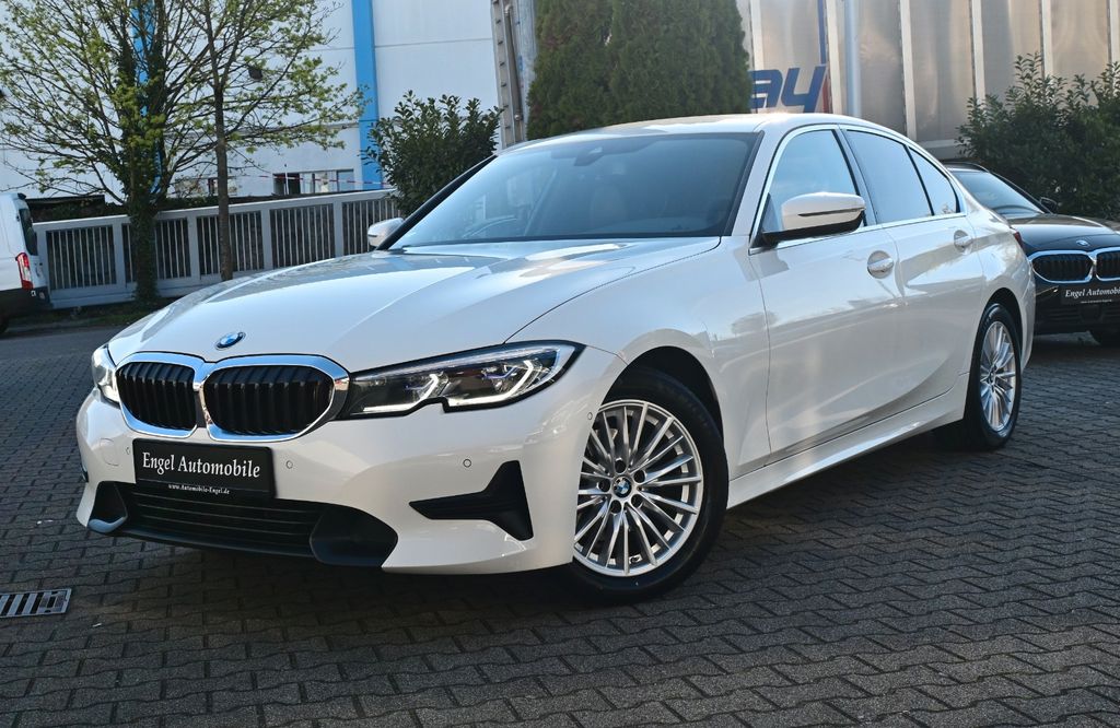 Image of BMW 320