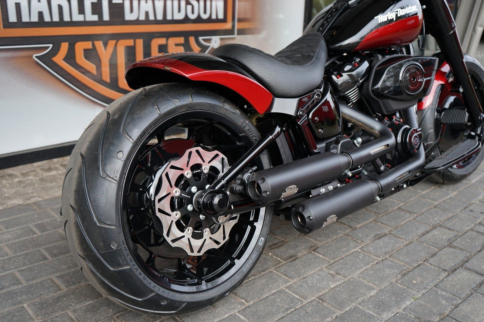 Fahrzeugabbildung Harley-Davidson Fat Boy 117 - MY2025 - Custombike - Neufahrzeug