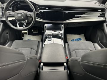 Audi Q7 - 10