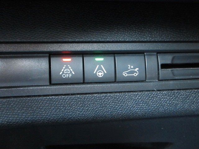 Fahrzeugabbildung Peugeot 5008 GT 1.5D NAVI/LED/SHZ/LEDER/MASSAGE/PARKASS